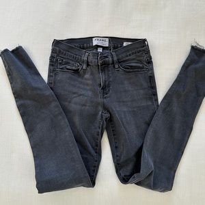 Frame Skinny ale Jeanne Size: 25